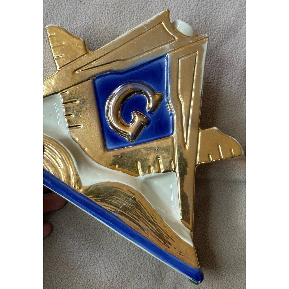 Vintage 1971 Porcelain Masonic Liquor Decanter Freemasons Square Compass EMPTY